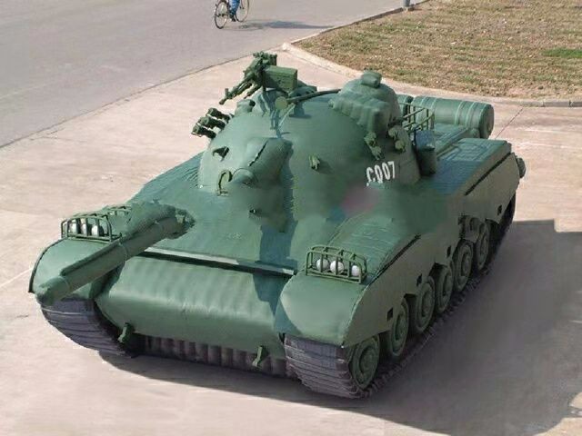 叠彩坦克车
